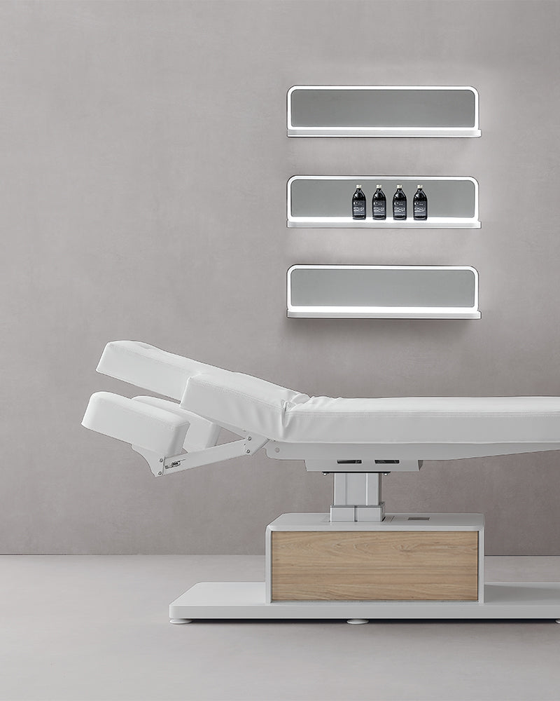 The Ben - Hvid massagebriks med detaljer i egetræsmønster - med motor - med justerbare armlæn