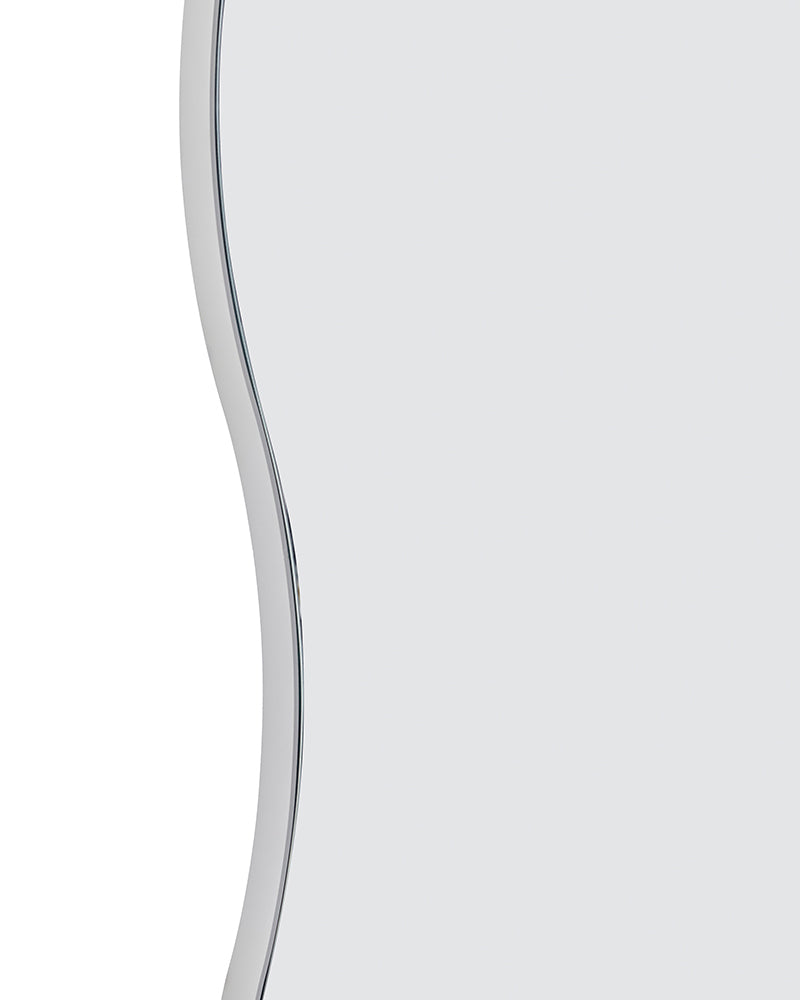 Wiggle - Fritstående frisørspejl - Trendy design - Hvid ramme