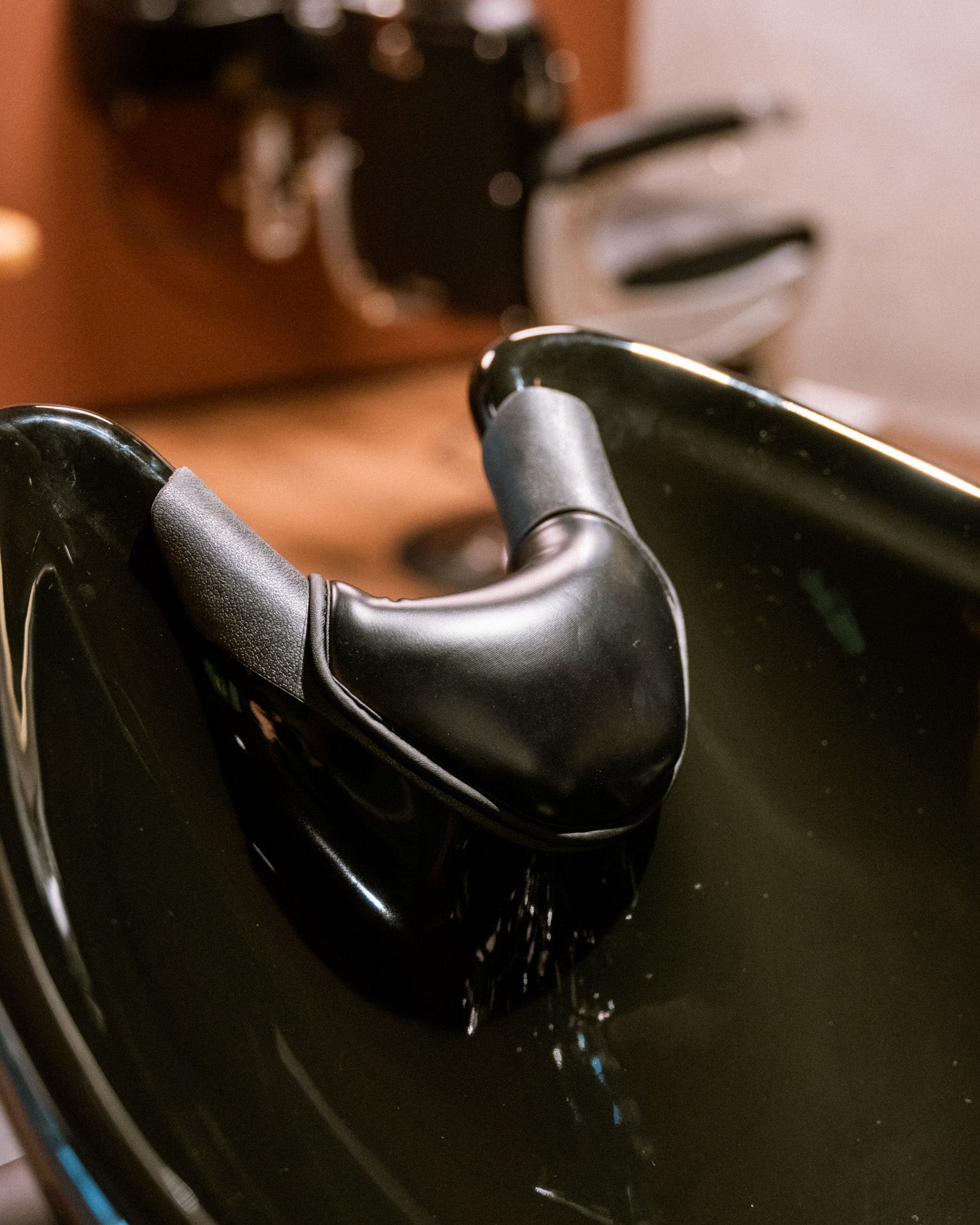 DEN - Sort nakkepude