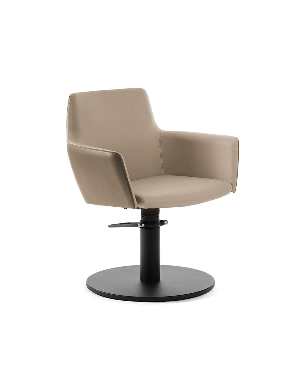 Greiner 38 - Beige kundestol med sort pladefod