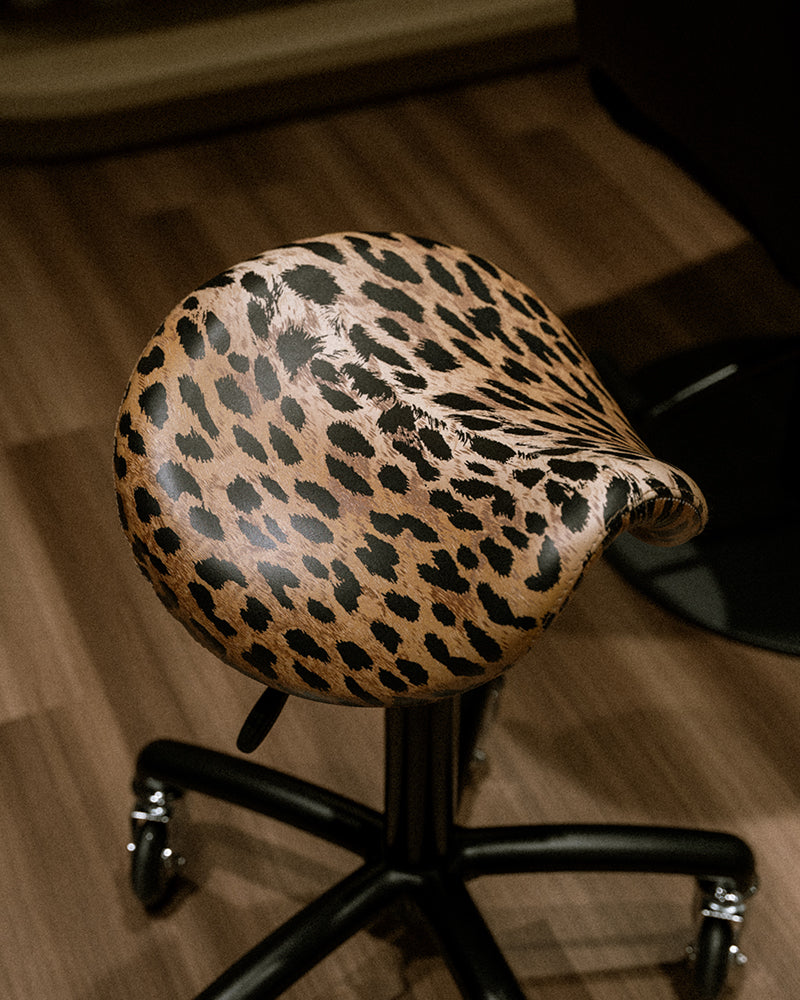 Stella Leopard roller sadelstol