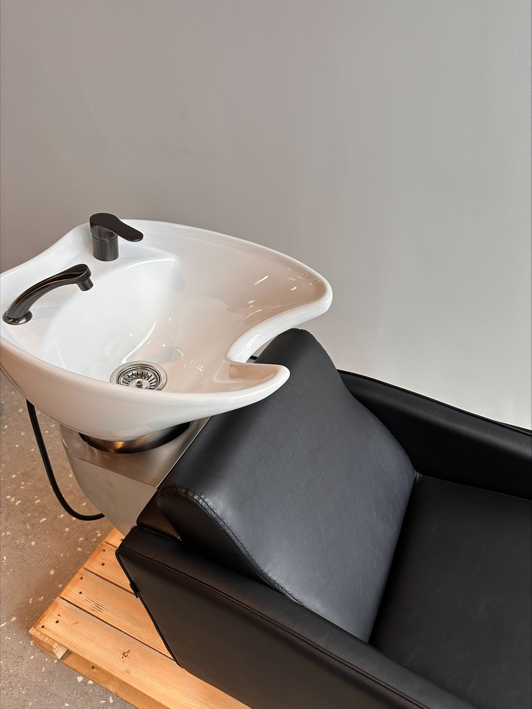 Zippy - Sort vaskestol - Hvid kumme DEMO model